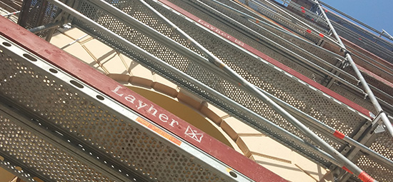 Layher gurulós állvány